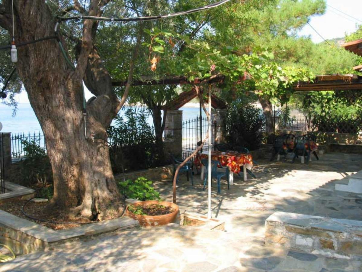 Ferienwohnung Niki House Chorto Exterior foto